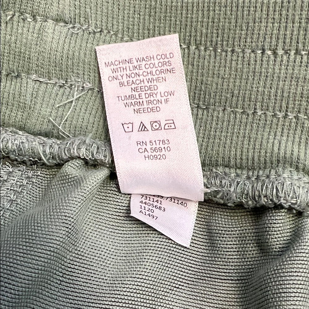 Maurices Sage Green Camouflage Joggers size 20W - Picture 5 of 10